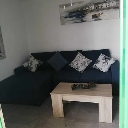 1-Bed Apartment With All The Comforts Of Home Apartment